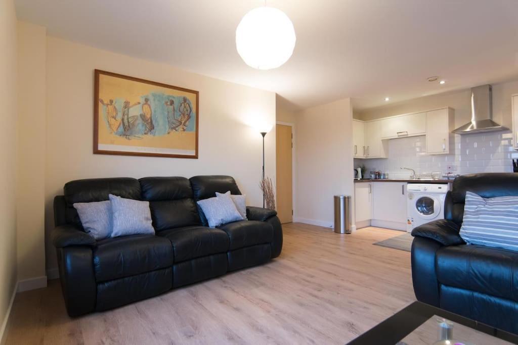 Executive 2 Bed 2 Bath - Free Parking Appartement Glasgow Buitenkant foto