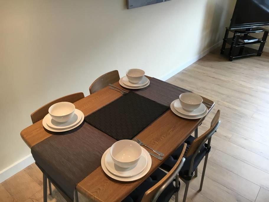 Executive 2 Bed 2 Bath - Free Parking Appartement Glasgow Buitenkant foto