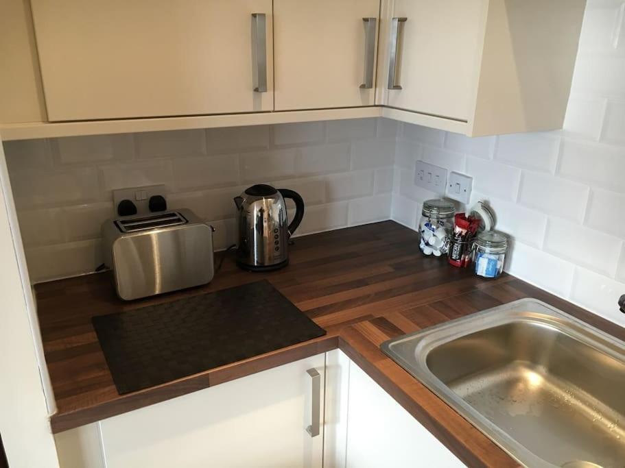 Executive 2 Bed 2 Bath - Free Parking Appartement Glasgow Buitenkant foto