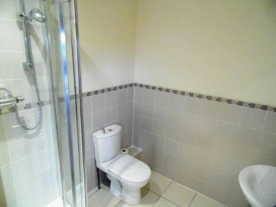 Executive 2 Bed 2 Bath - Free Parking Appartement Glasgow Buitenkant foto